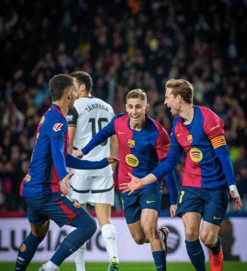 开云体育登录-瓦伦西亚客场大胜对手，球队实现两连胜