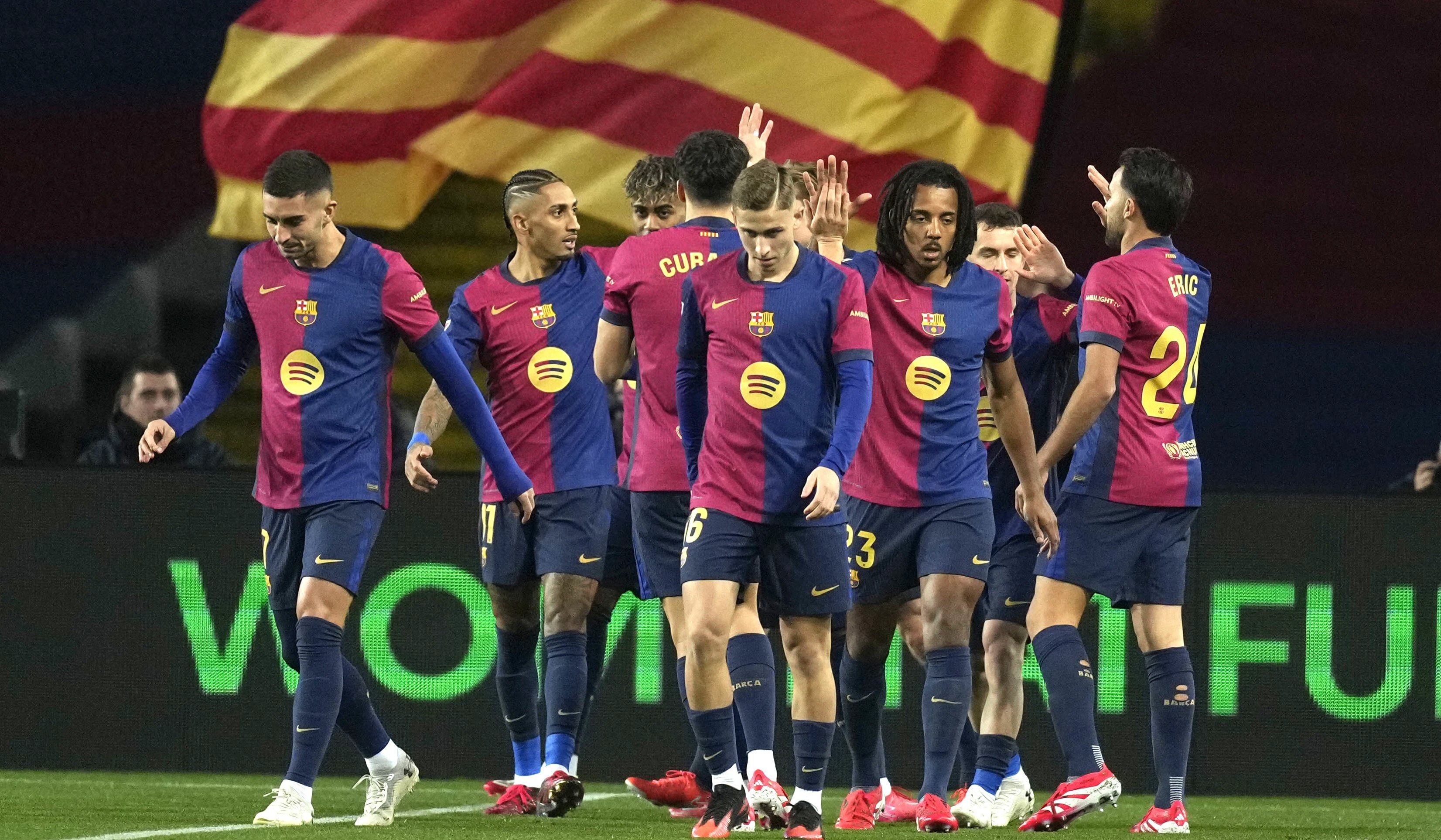 瓦伦西亚新外援首次亮相,球迷期待他的发挥 瓦伦西亚新外援首次亮相,球迷期待他的发挥