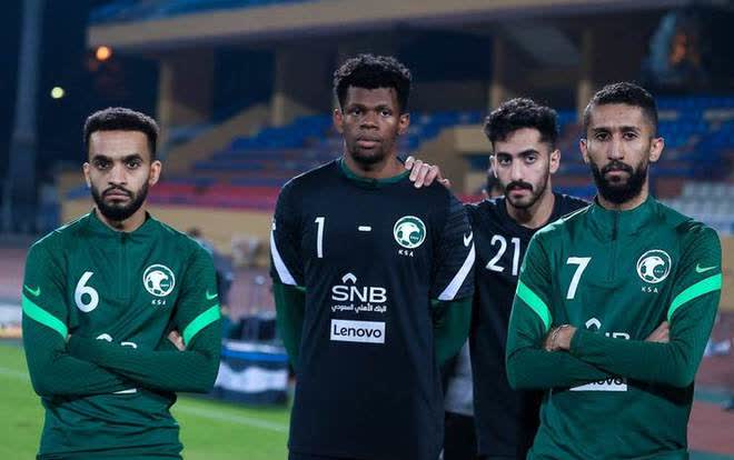 国内职业足球比赛赛程密集紧张,球员们备战全力的简单介绍 国内职业足球比赛赛程密集紧张,球员们备战全力的简单介绍