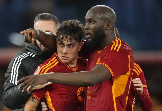 开云平台-关于欧洲之夏：球场上演传奇一战的信息