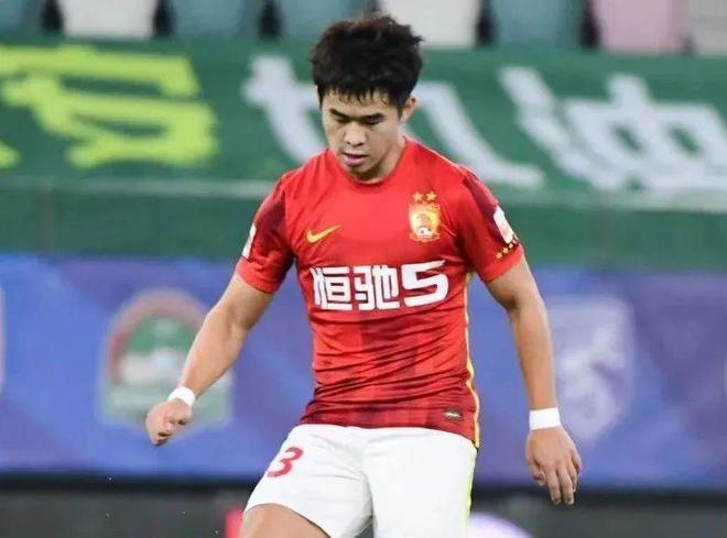 包含恒大中场球员放眼未来，誓取胜利之路的词条