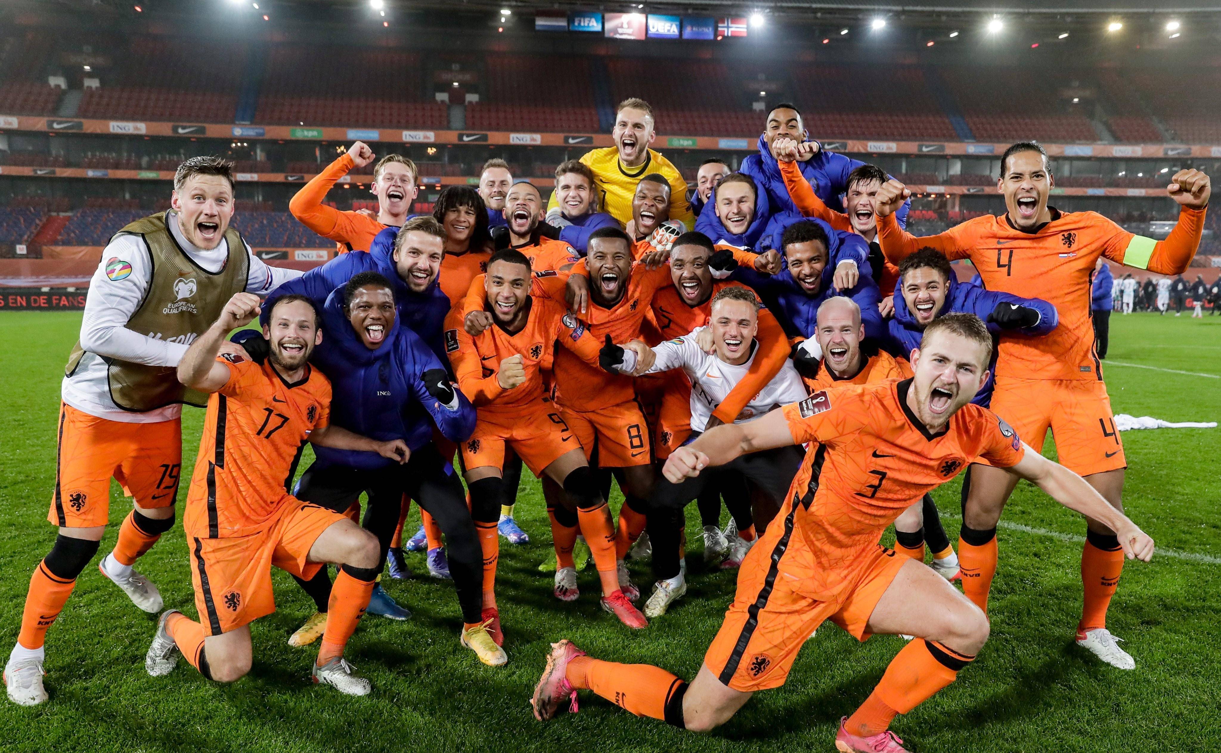 荷兰队主场大胜,一步之遥晋级淘汰赛 荷兰队主场大胜,一步之遥晋级淘汰赛