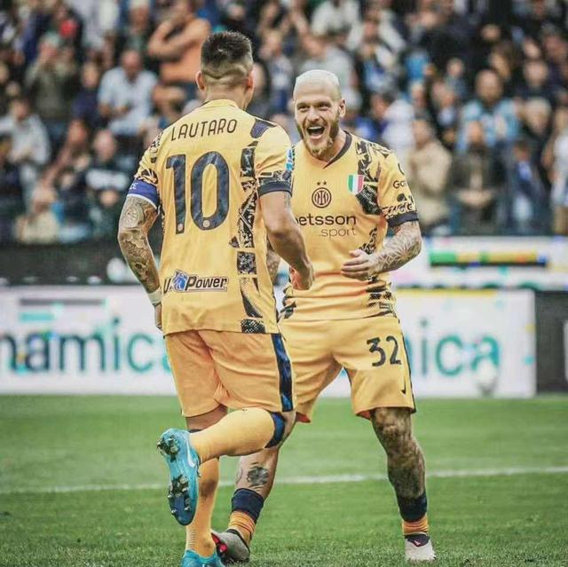 包含罗马客场惜败尤文图斯,联赛领头羊失分的词条 包含罗马客场惜败尤文图斯,联赛领头羊失分的词条