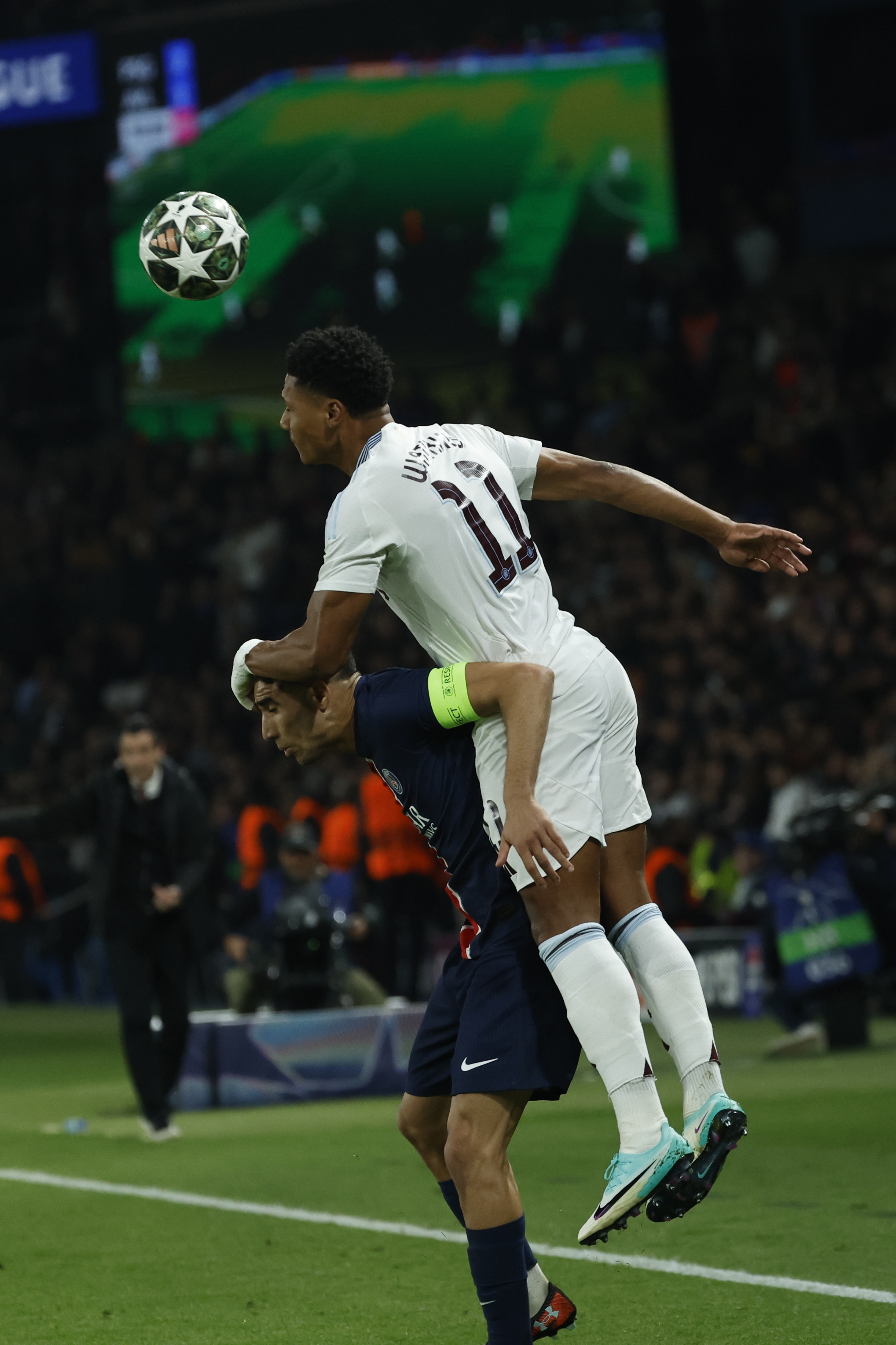 巴黎圣日耳曼挤进欧冠联赛八强！