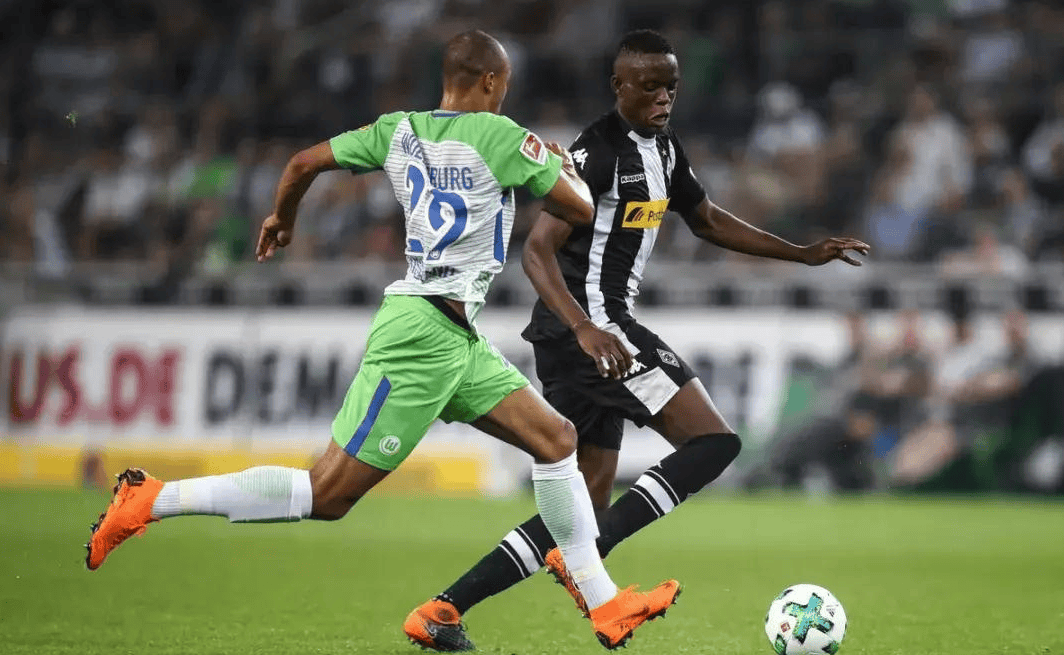 德国足球劲旅柏林赫塔奏凯腾飞,逼近联赛前四 德国足球劲旅柏林赫塔奏凯腾飞,逼近联赛前四