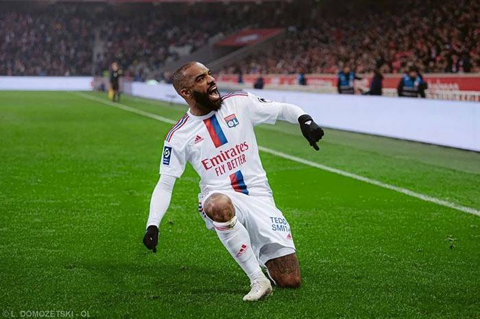 里尔与里昂战平,积分跌至第五的简单介绍 里尔与里昂战平,积分跌至第五的简单介绍