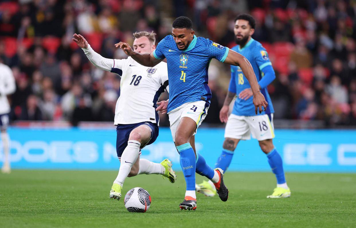 澳大利亚队在友谊赛中战胜巴西 澳大利亚队在友谊赛中战胜巴西