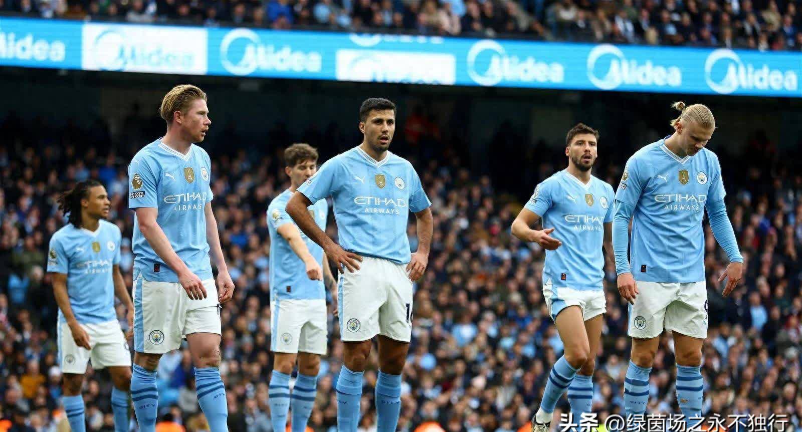 曼城传奇球星归队，英格兰足球巅峰再添一分神秘