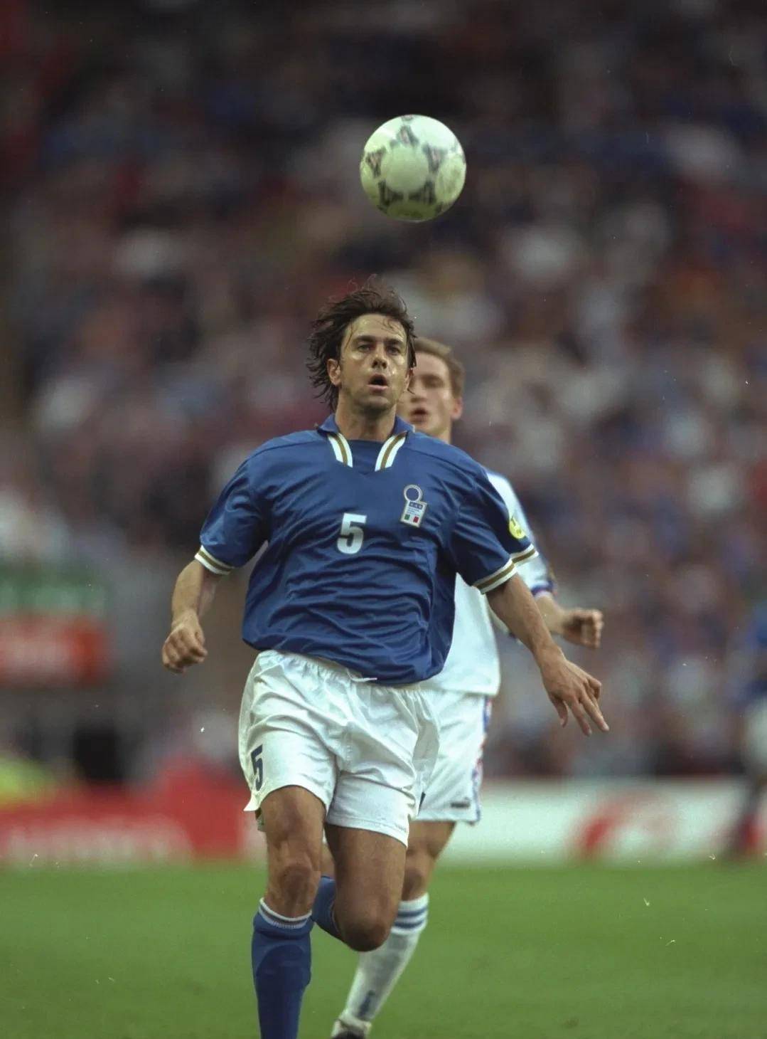 意大利篮球队在欧洲杯赛场上斩获金牌 意大利篮球队在欧洲杯赛场上斩获金牌