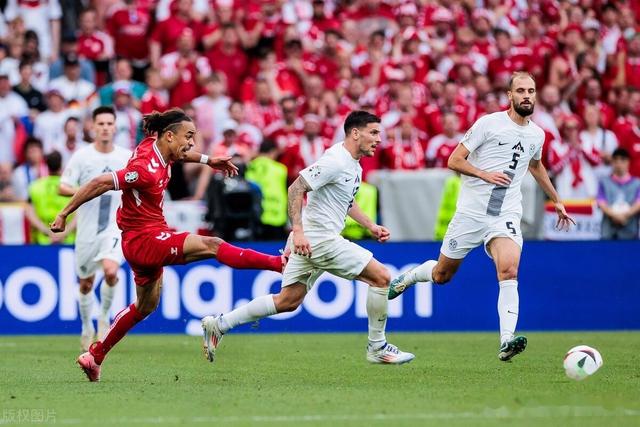 英格兰队主场全取三分,晋级形势一片大好 英格兰队主场全取三分,晋级形势一片大好