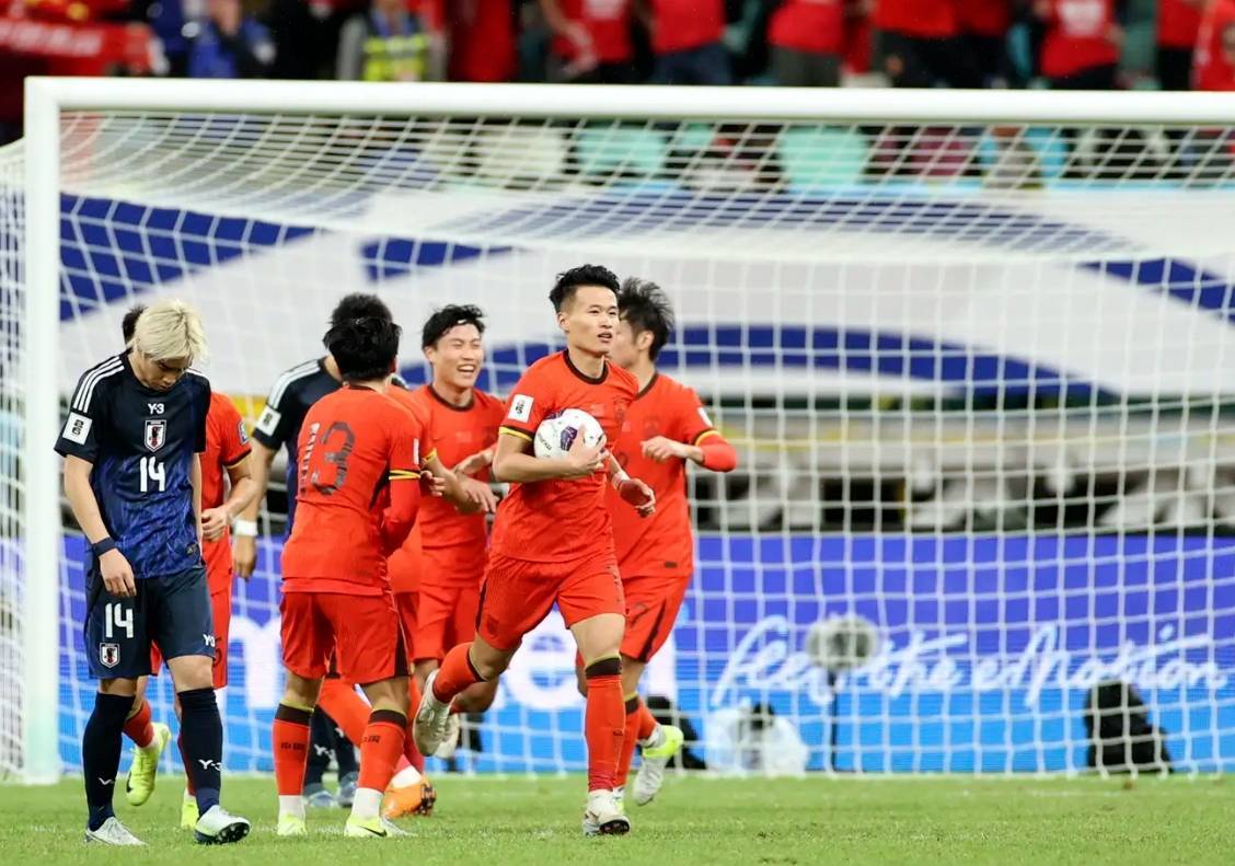 引爆烽火！欧洲足球锦标赛决赛场上风云变幻的简单介绍