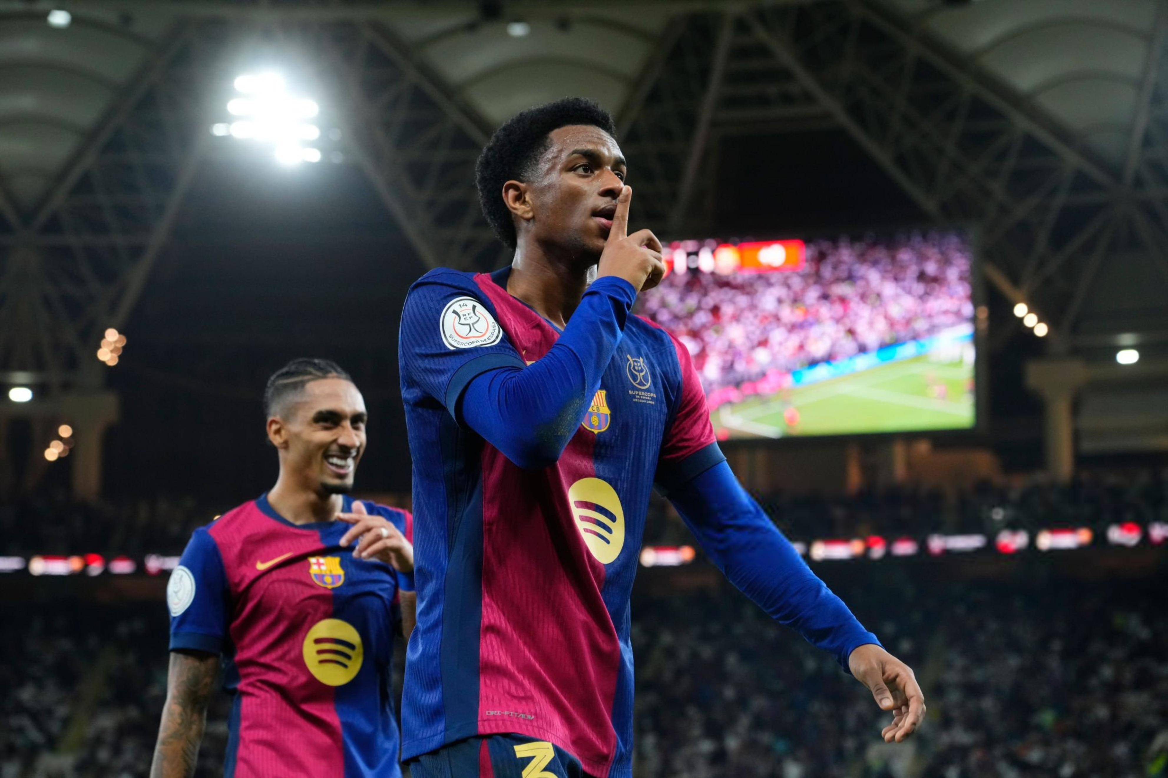 巴萨主场大胜,轻松晋级八强! 巴萨主场大胜,轻松晋级八强!