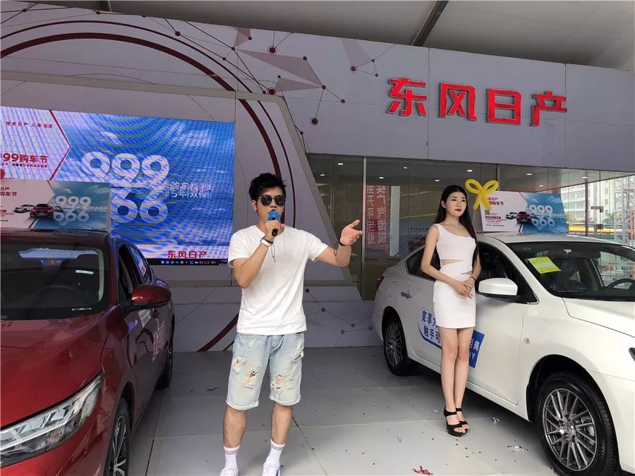 胡志明市篮球赛事吸引球迷观战,掀起狂潮 胡志明市篮球赛事吸引球迷观战,掀起狂潮