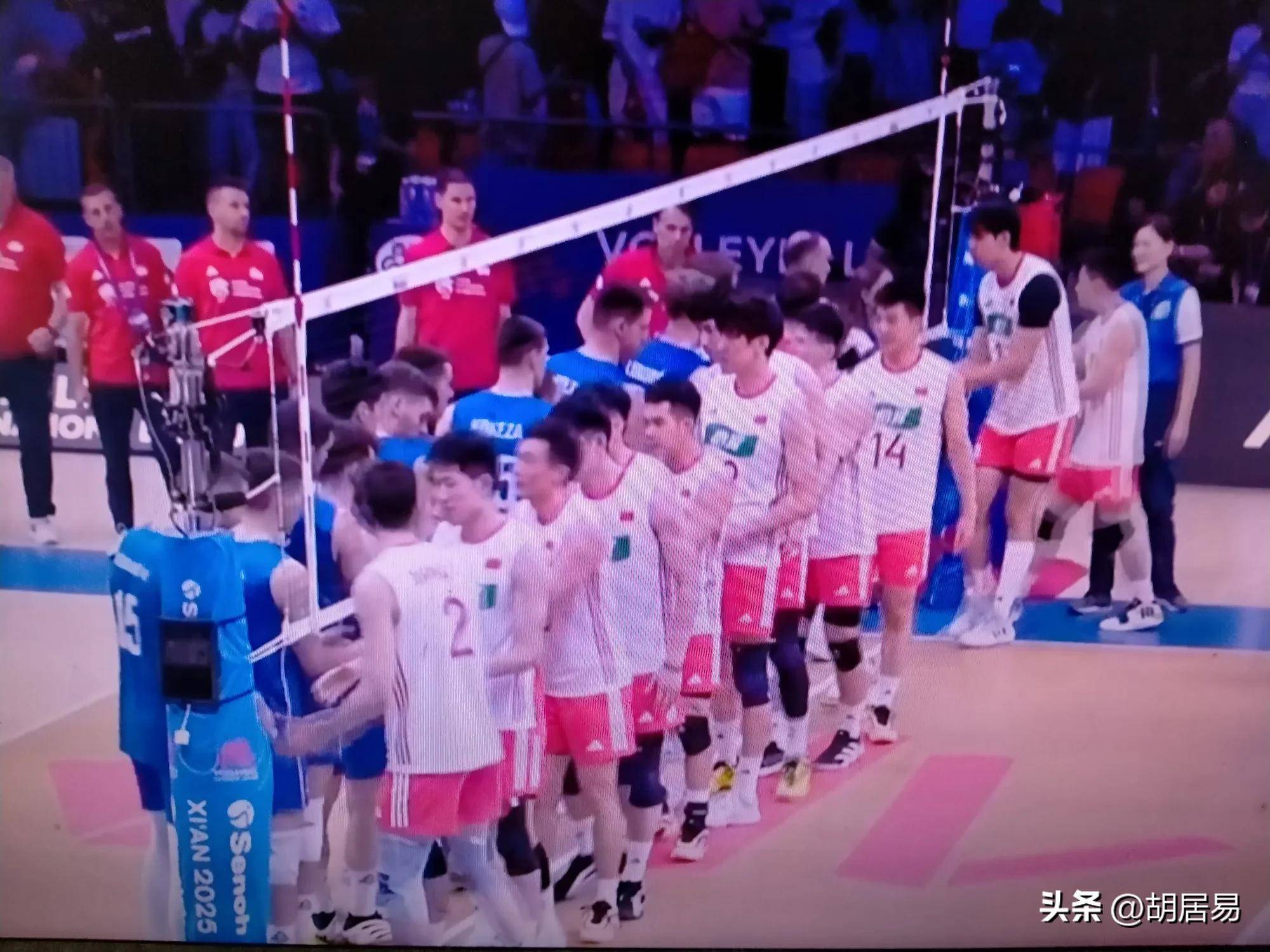 精彩绝伦的比赛,让球迷尽情欢呼 精彩绝伦的比赛,让球迷尽情欢呼