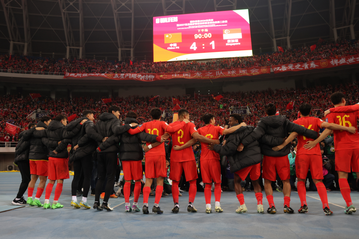 对手优势明显,球队全力抗衡成功晋级 对手优势明显,球队全力抗衡成功晋级