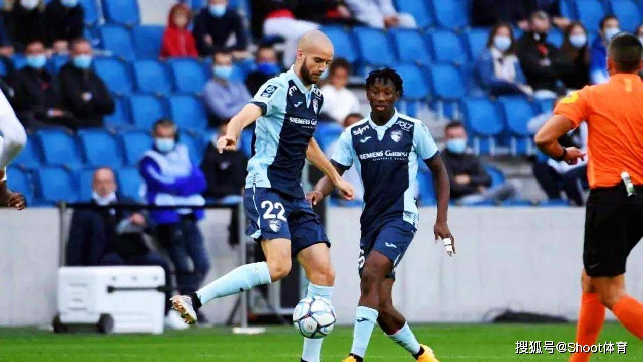 尼姆主场战平里昂,保持不败纪录 尼姆主场战平里昂,保持不败纪录