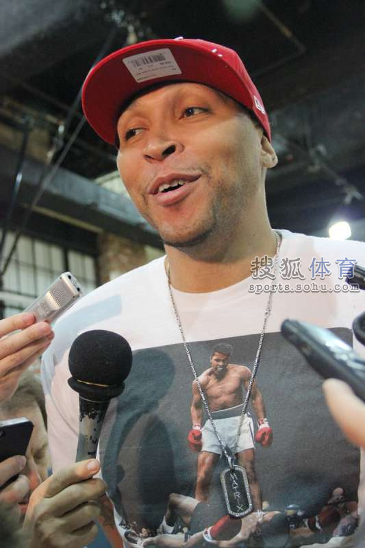 小牛队主帅战术精准,带领球队取得连胜 小牛队主帅战术精准,带领球队取得连胜