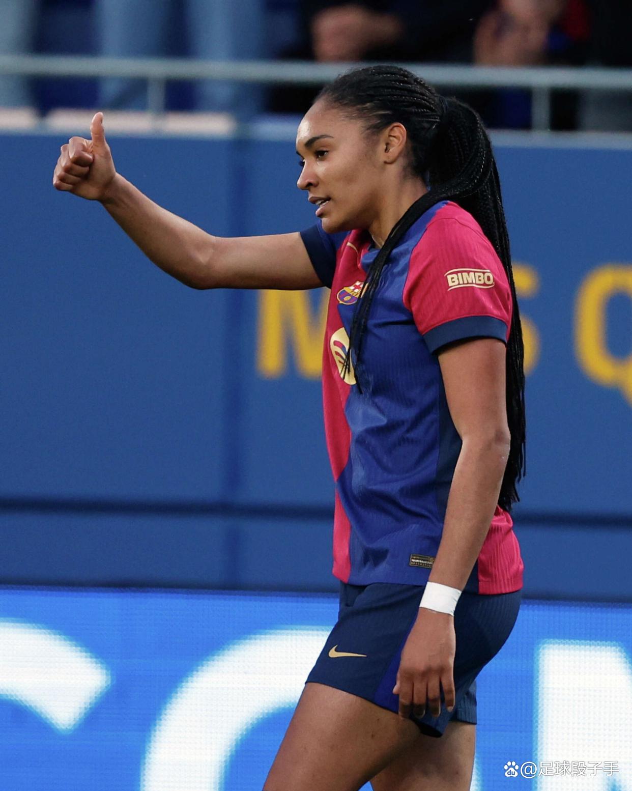 巴塞罗那展现技惊四座,轻松晋级 巴塞罗那展现技惊四座,轻松晋级