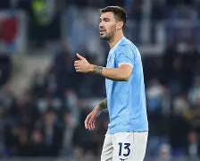 里昂强势登场,战胜那不勒斯实至名归 里昂强势登场,战胜那不勒斯实至名归