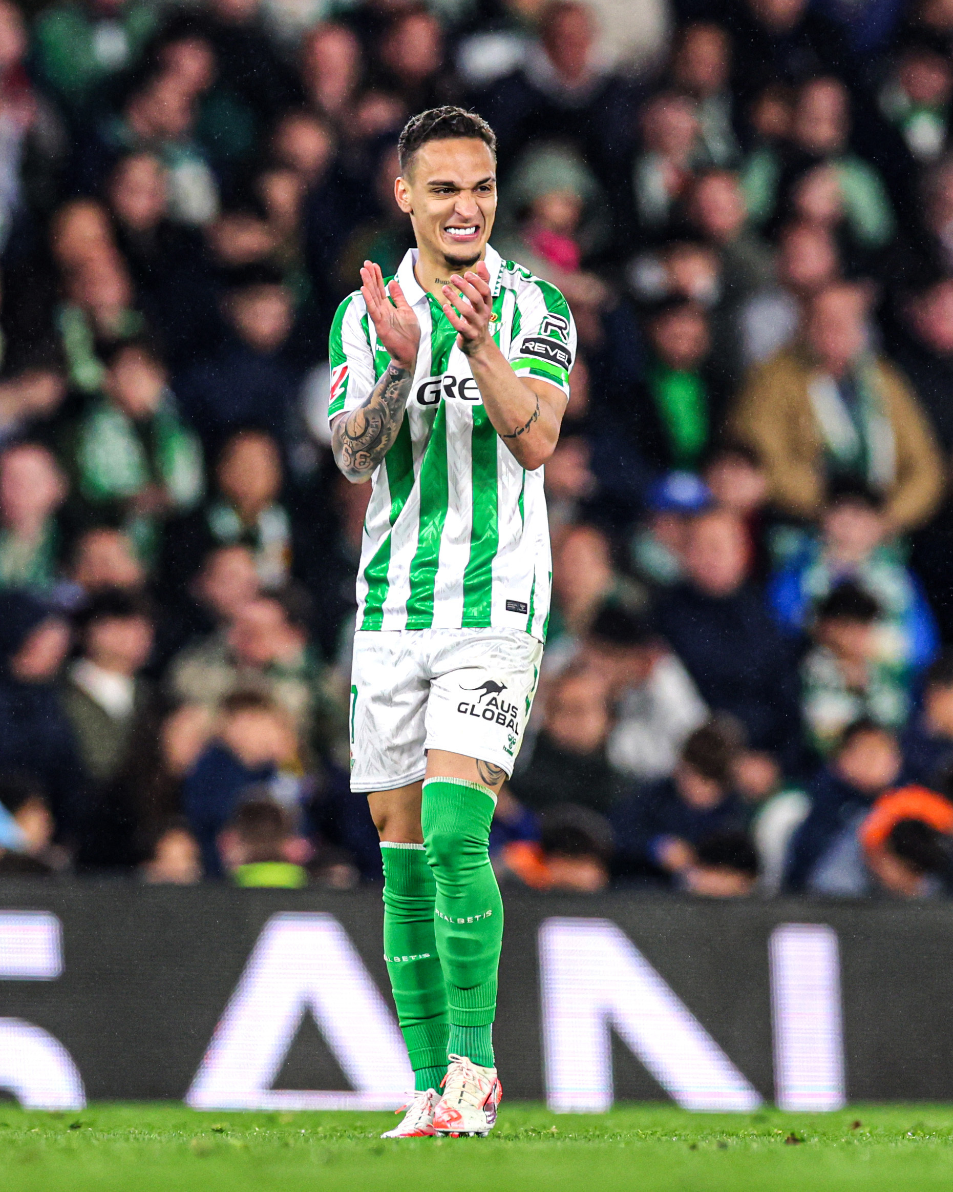 乌迪内斯主场逼平彼得拉尼纳,勉强保持不败 乌迪内斯主场逼平彼得拉尼纳,勉强保持不败