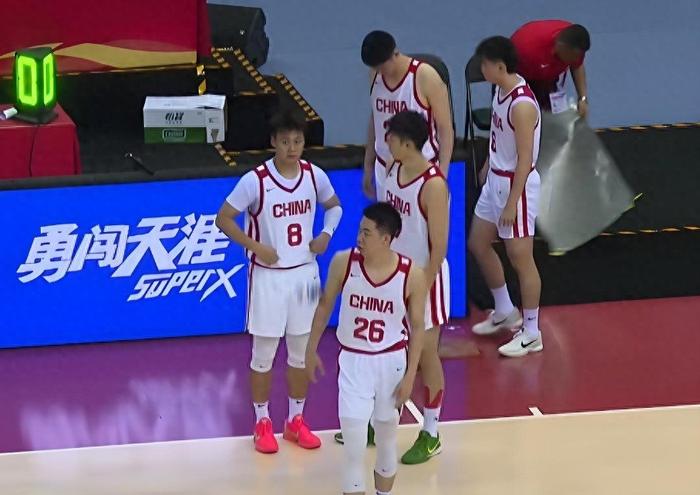 河北精英大胜对手,豪取关键三分 河北精英大胜对手,豪取关键三分