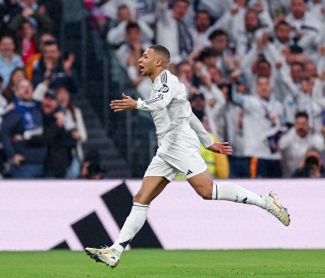 皇马逆袭取胜,小组赛收官积极向上 皇马逆袭取胜,小组赛收官积极向上