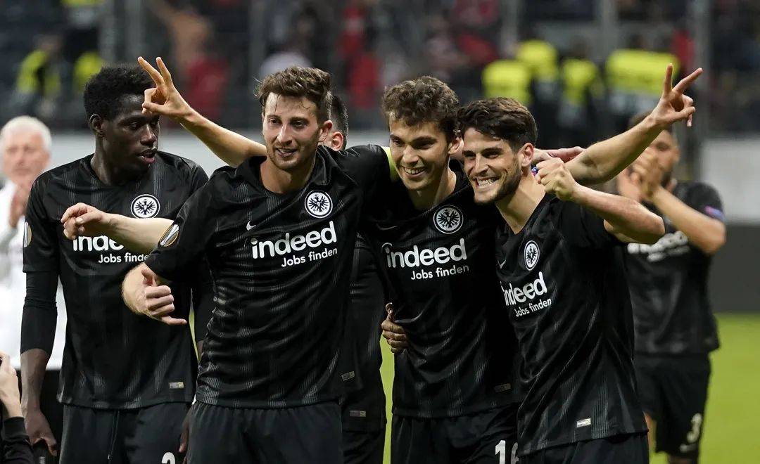 开云下载-弗莱堡客场劫胜，客场成绩突飞猛进