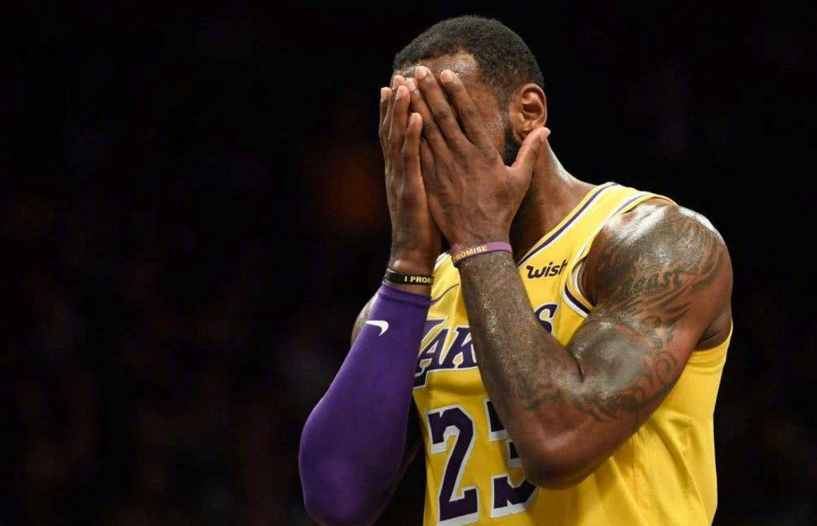 湖人核心球员在全明星比赛中受伤 湖人核心球员在全明星比赛中受伤