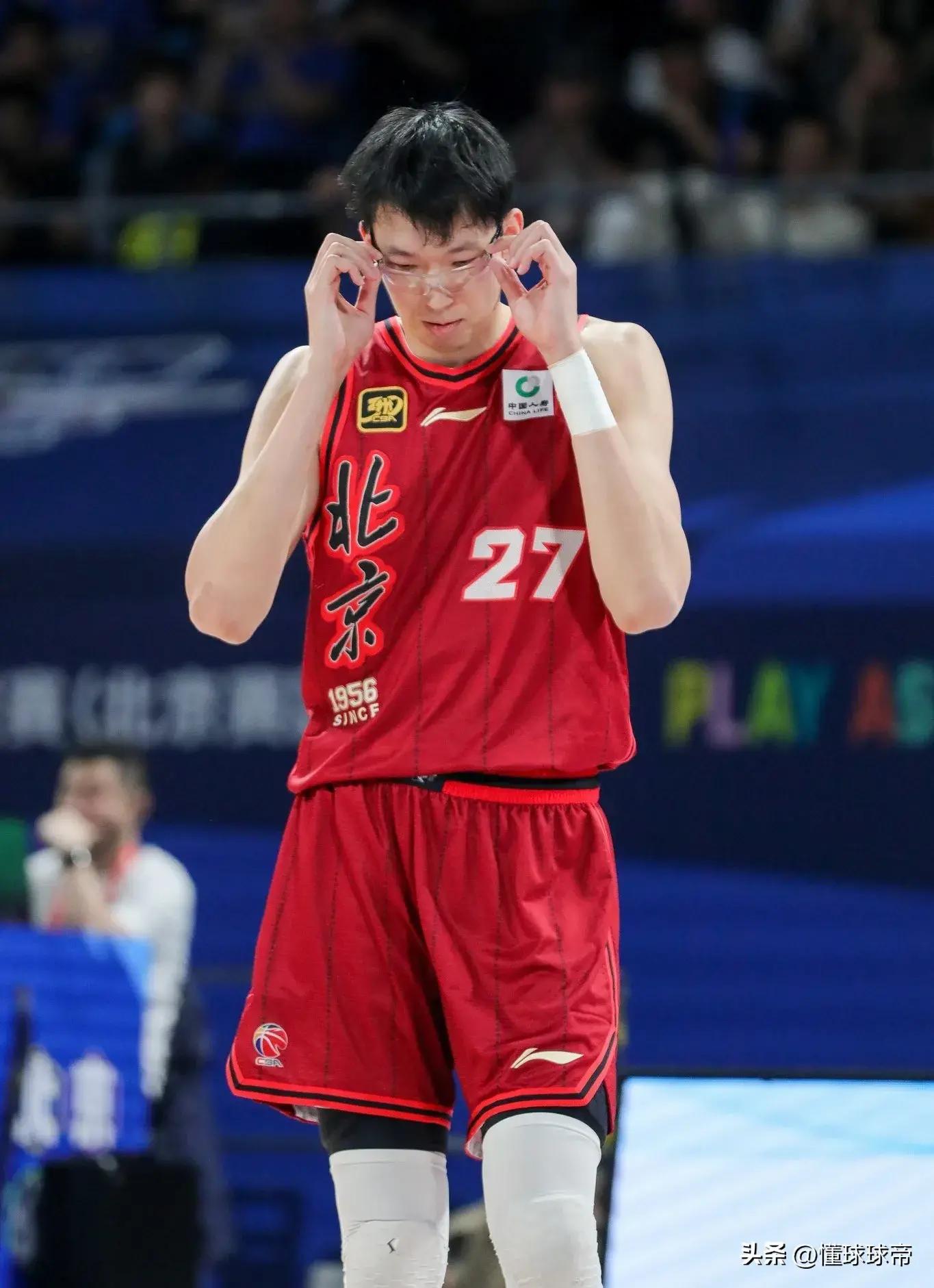 开云体育官网-四川队在全力备战中遇挑战，球队氛围紧张不安的简单介绍