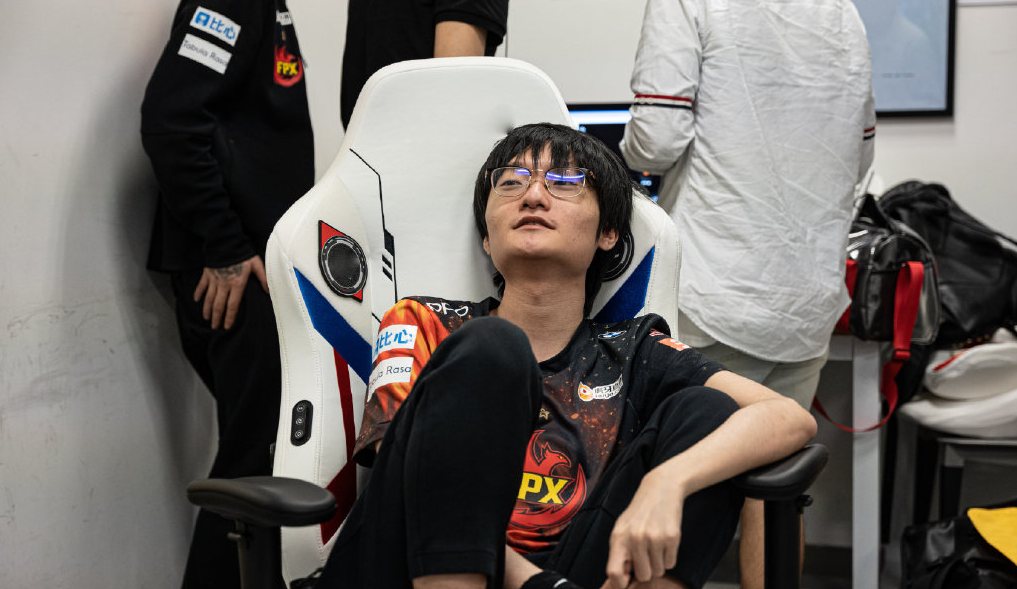 开云体育APP下载-小牛外线火力全开，战胜强敌展现实力