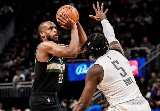 开云官网-雄鹿不敌黄蜂，遭遇挑战