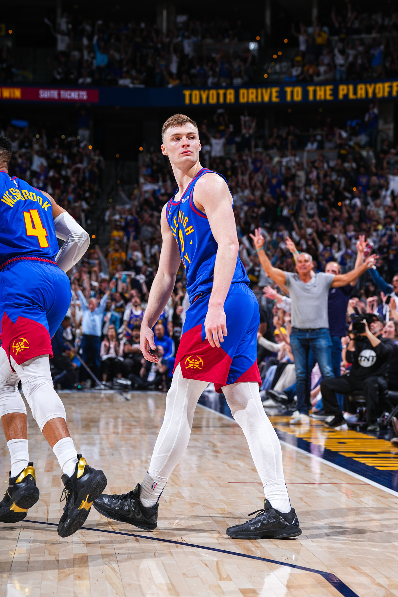 掘金队失利后期待下赛季复仇的简单介绍 掘金队失利后期待下赛季复仇的简单介绍