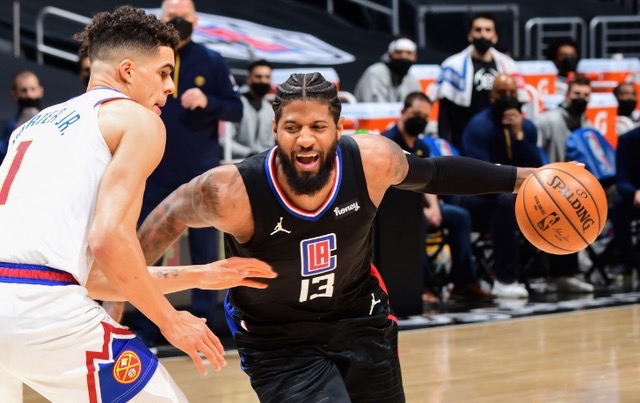 开云官网-关于鹈鹕队近期状态不佳，如何调整球队战术？的信息