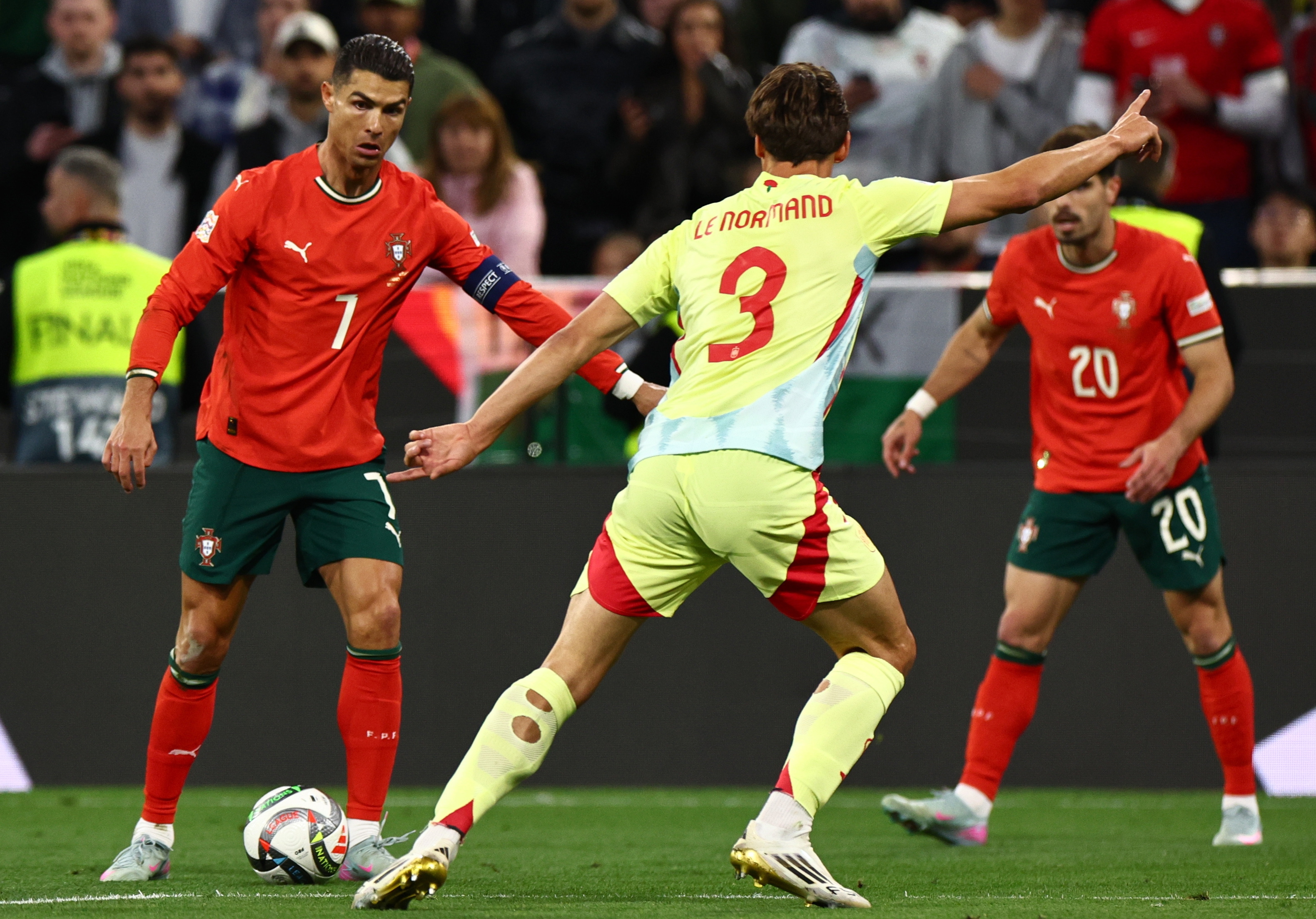 葡萄牙队夺冠大热,晋级欧洲杯16强 葡萄牙队夺冠大热,晋级欧洲杯16强