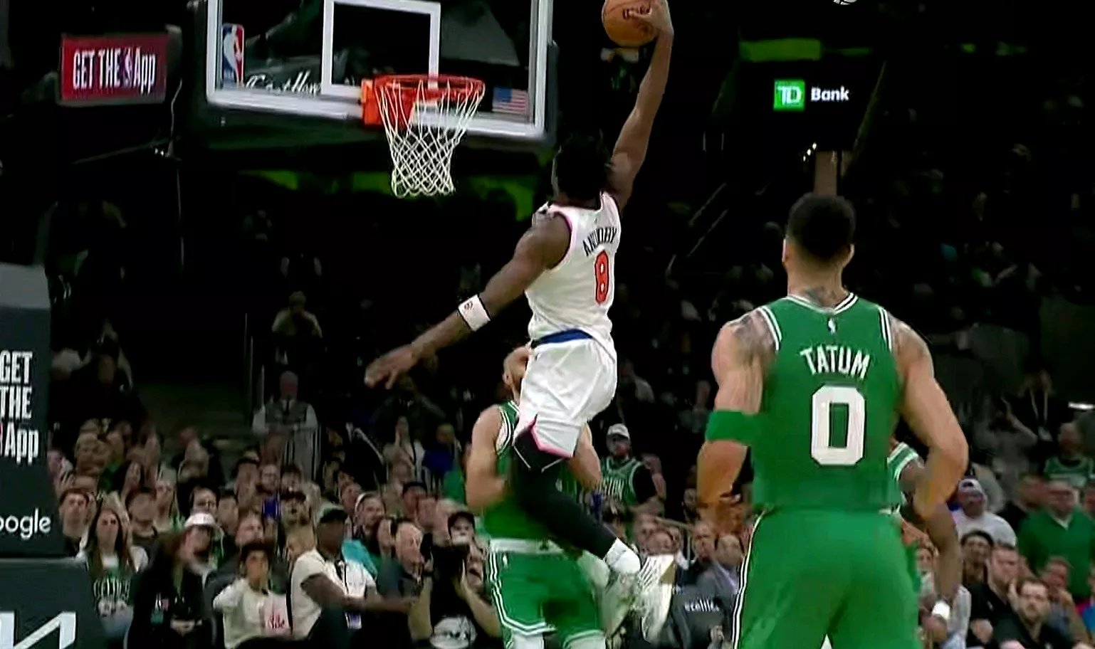 开云体育平台APP-尼克斯客场不敌黄蜂，遭遇四连败