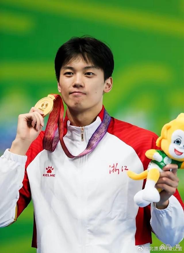 北美洲联赛交锋日,球队全力以赴冲刺决赛 北美洲联赛交锋日,球队全力以赴冲刺决赛