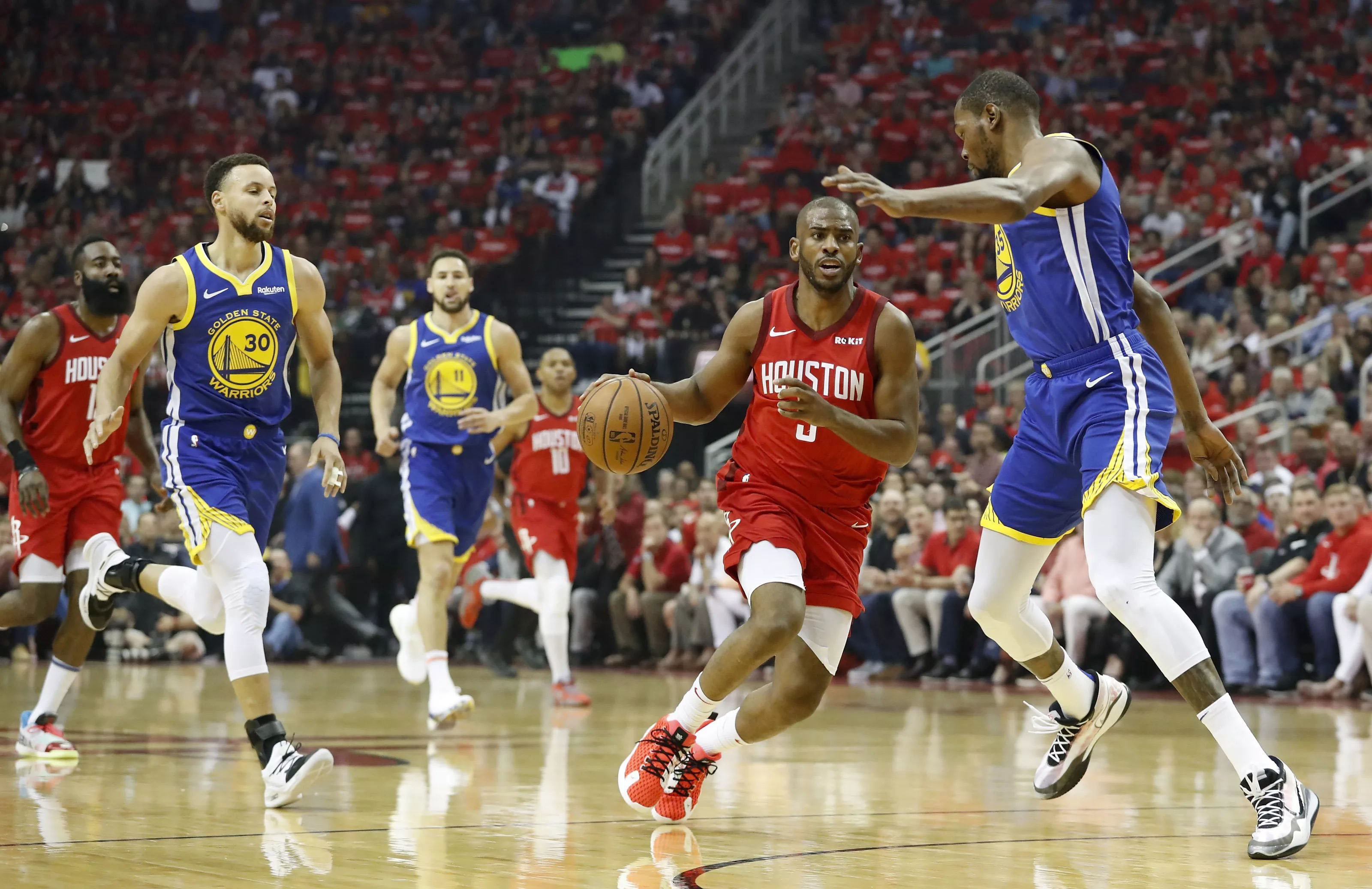 火箭队止步西部次轮，表现远不如去年的简单介绍