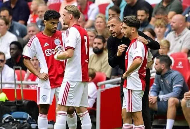 开云体育平台APP-关于马德里竞技胜出阿贾克斯，晋级之路坎坷的信息