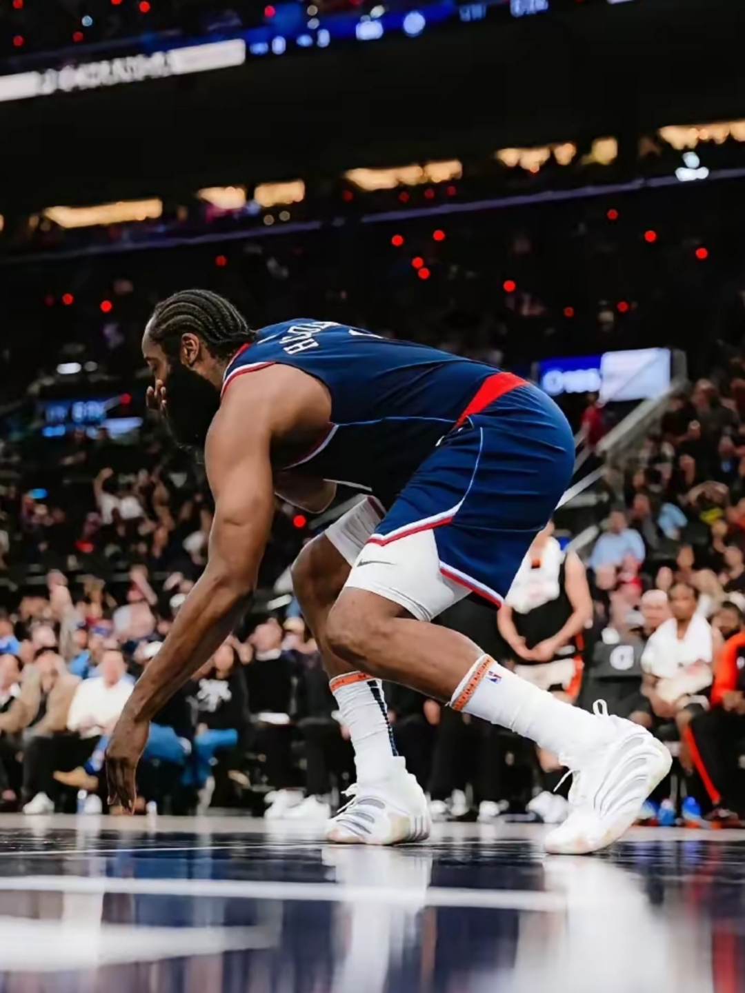 关于火箭意外遭遇失利,哈登境况不佳季后赛前景未卜的信息 关于火箭意外遭遇失利,哈登境况不佳季后赛前景未卜的信息