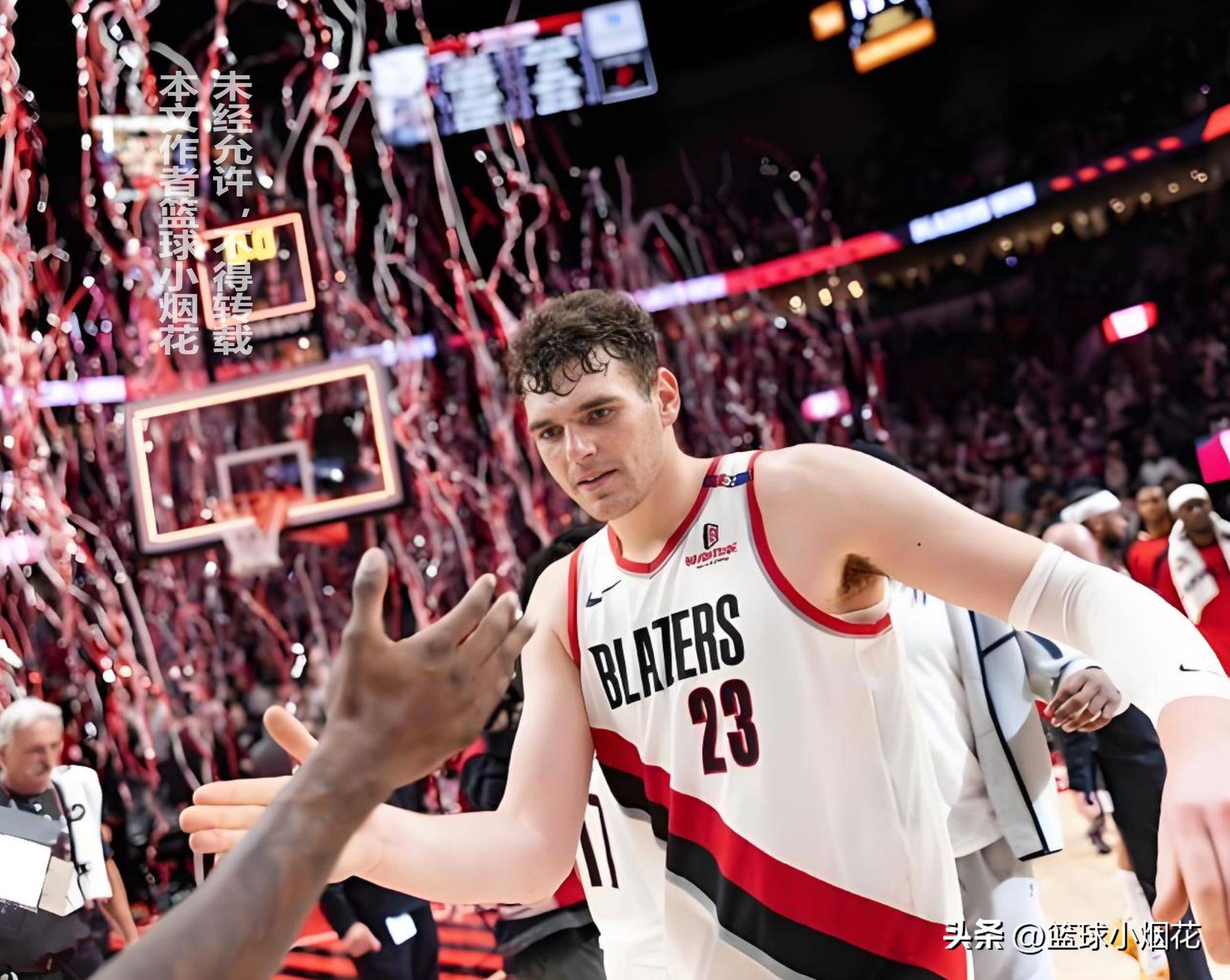 开拓者后卫遭受伤势不明，球队担心