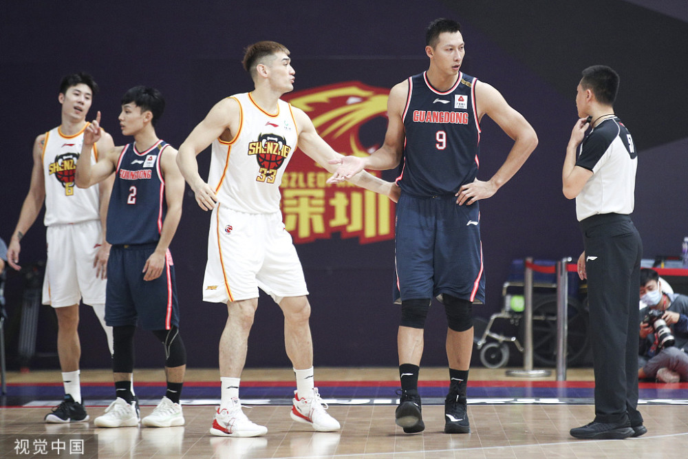 开云体育在线-深圳队完胜雷霆，福克斯点燃赛场