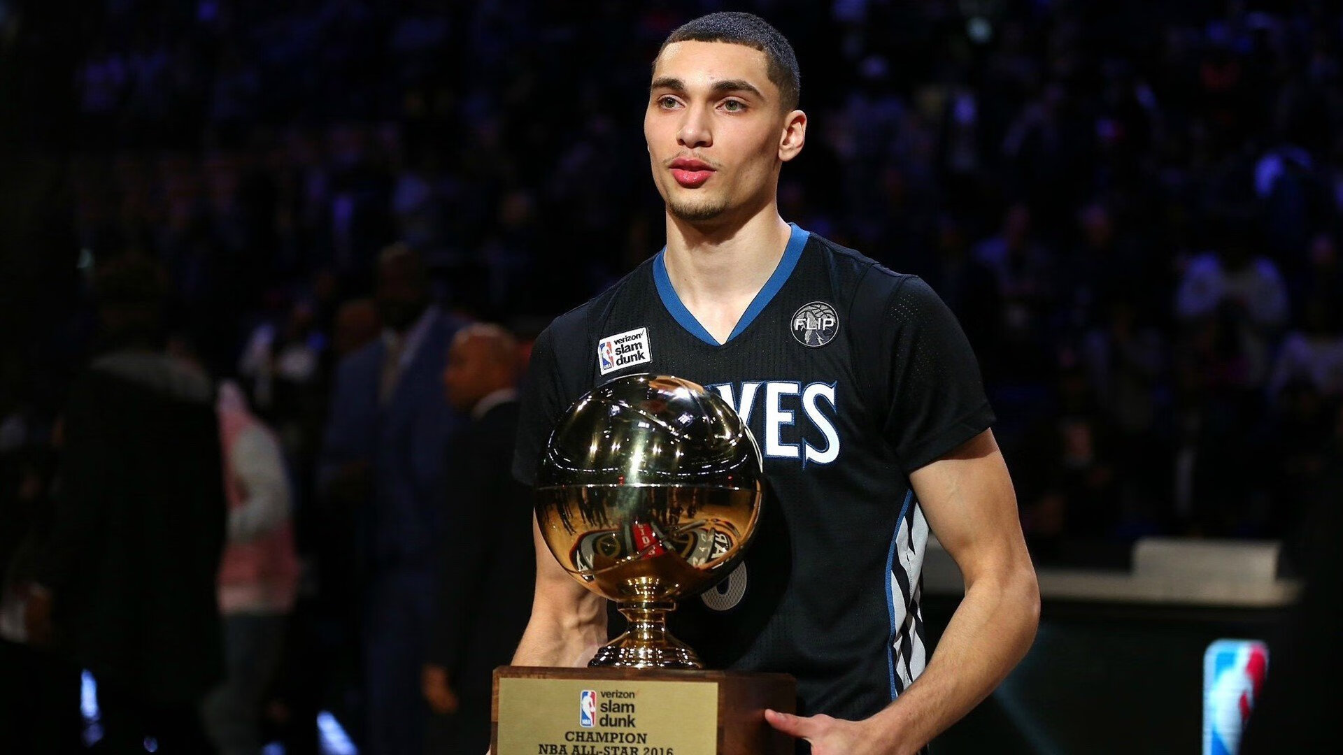 开云体育app-西决风云，范弗利特传奇夜，独行侠碾压国王的王朝序章