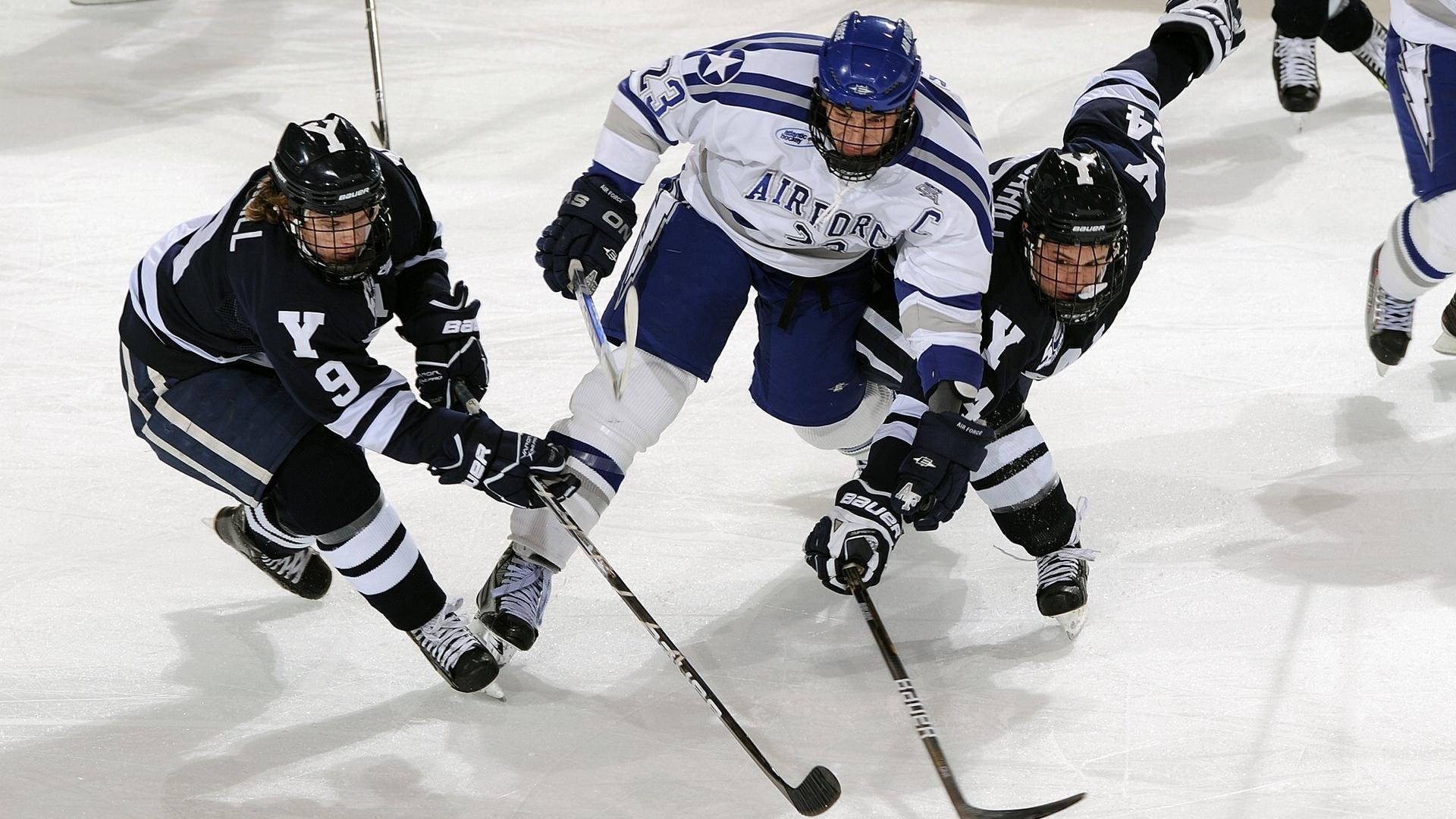 开云体育app-猛龙铁壁与克莱灵光，体系压制下，个人英雄主义的璀璨破局