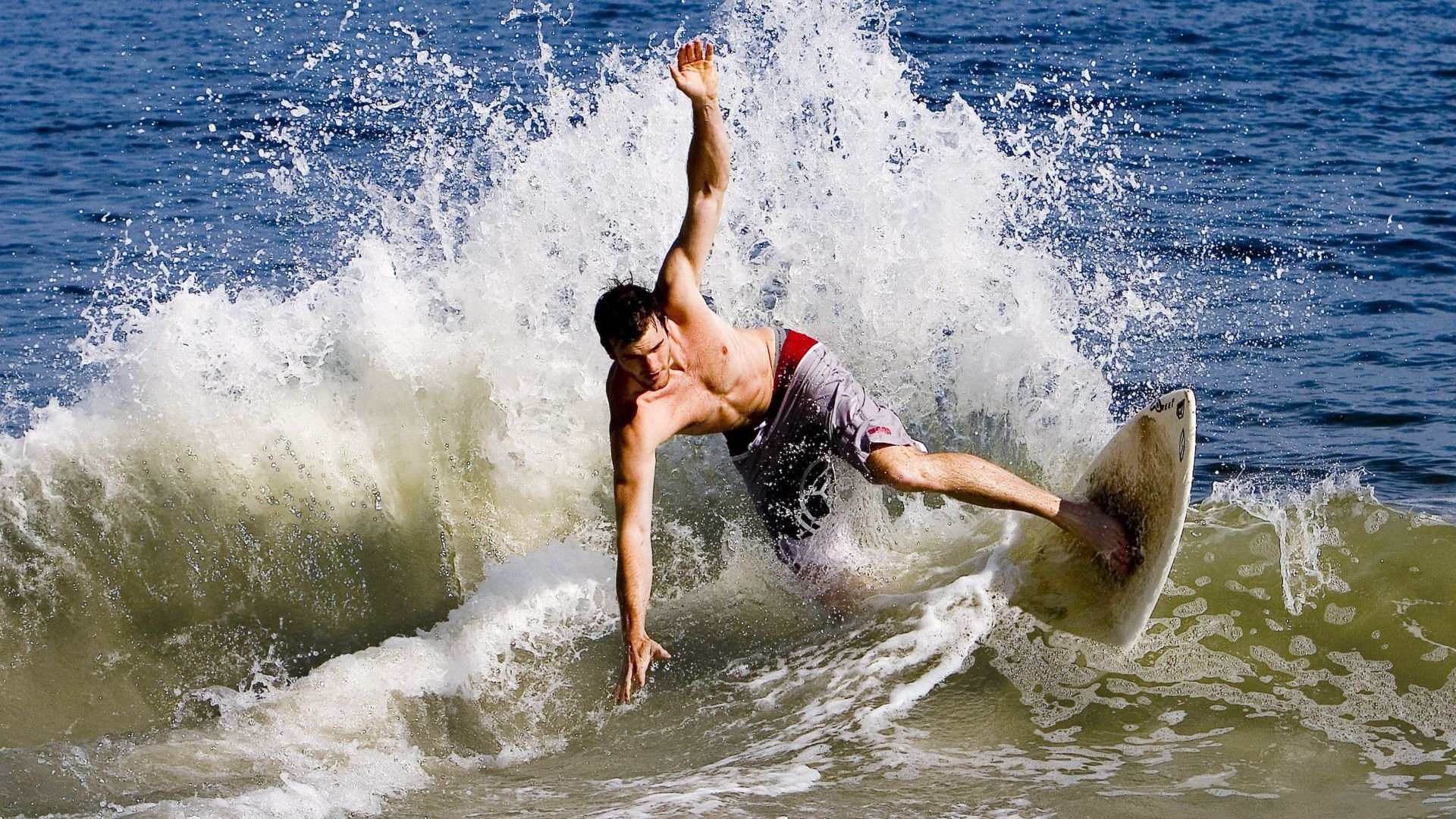 铁卫封喉！伯纳乌见证奥利维耶的德比救赎之夜